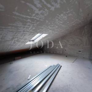  Senj-Bunica apartman u potkrovlju