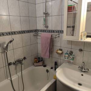 Sesvete-Selčina, stan 55m2 s balkonom, blizina svih sadržaja