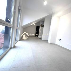 Sesvete,centar,4-soban stan 85m2 na 2katu(S3G4) s loggiom i parkingom