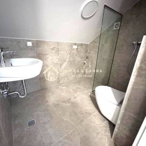 Sesvete,centar,4-soban stan 85m2 na 2katu(S3G4) s loggiom i parkingom