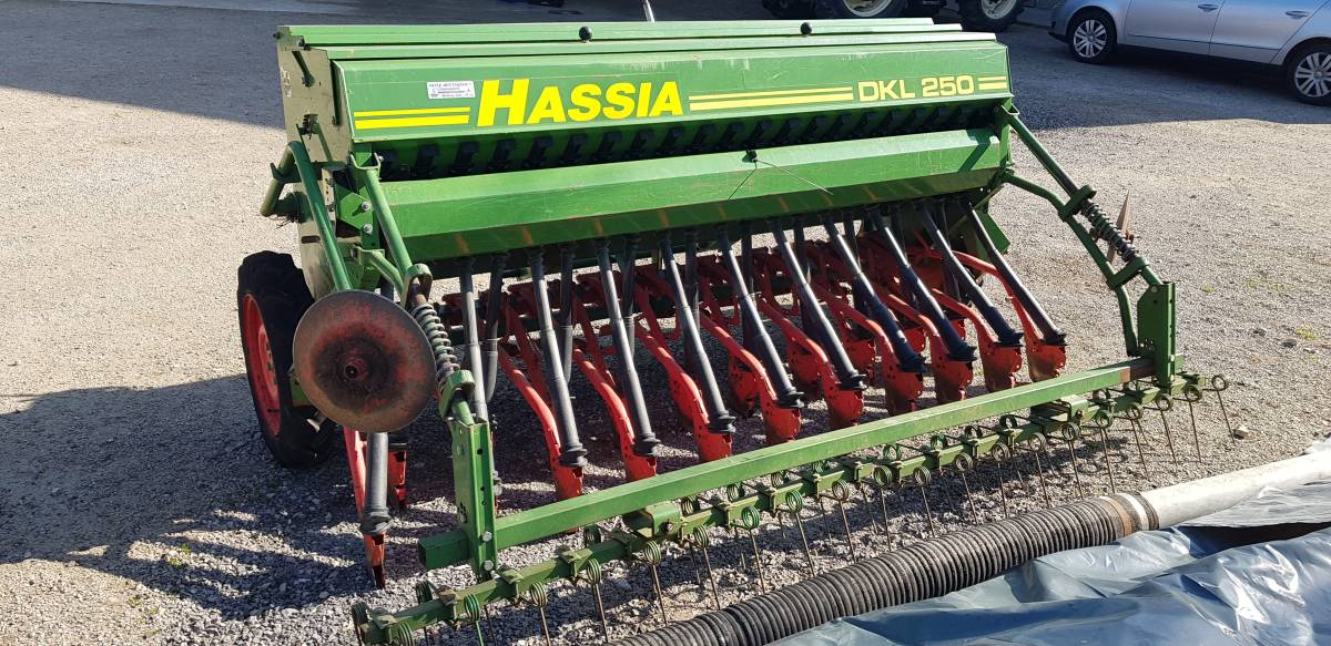 Sijačica HASSIA DKL 250