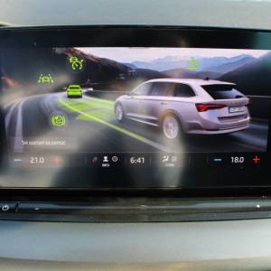 Škoda Octavia Combi 2.0 TDi DSG *LED, NAVIGACIJA*