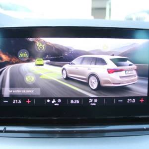 Škoda Octavia Combi 2.0 TDi DSG *LED, NAVIGACIJA*