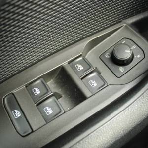 Škoda Octavia Combi 2.0 TDi 150ks *LED, NAVIGACIJA*