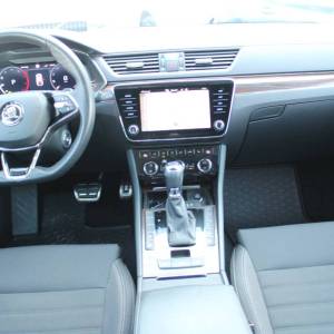 Škoda Superb Combi Scout 2.0 TDi DSG *LED, NAVIGACIJA, KAMERA*