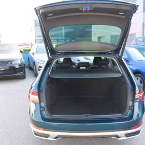 Škoda Superb Combi Scout 2.0 TDi DSG *LED, NAVIGACIJA, KAMERA*