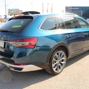 Škoda Superb Combi Scout 2.0 TDi DSG *LED, NAVIGACIJA, KAMERA*