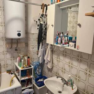 Šolta, Donje Selo, prodaja kamena kuća u nizu