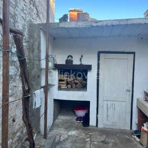 Šolta, Donje Selo, prodaja kamena kuća u nizu