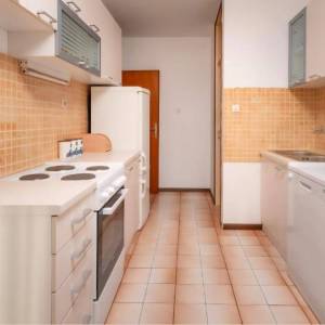 Split, Blatine – Svijetao i funkcionalan 3S stan s vrhunskim rasporedom