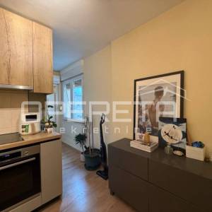 Split centar (Dobri) – 2 apartmana u jednom stanu / vrhunska investicija u srcu 