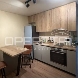 Split centar (Dobri) – 2 apartmana u jednom stanu / vrhunska investicija u srcu 