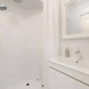 Split, centar, prodaja manji dvosoban stan, namješten