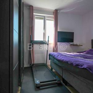 Split Kila prodaja dvosoban stan, 3 parkirna mjesta, ostava