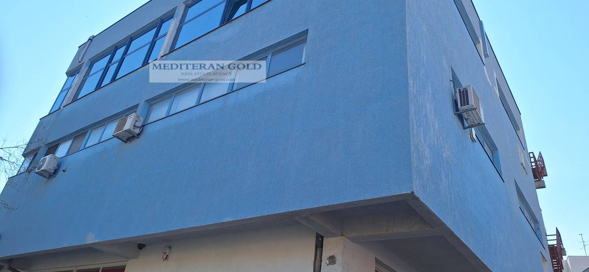 Split, Mejaši, višenamjenski poslovni prostor 72 m², prodaja