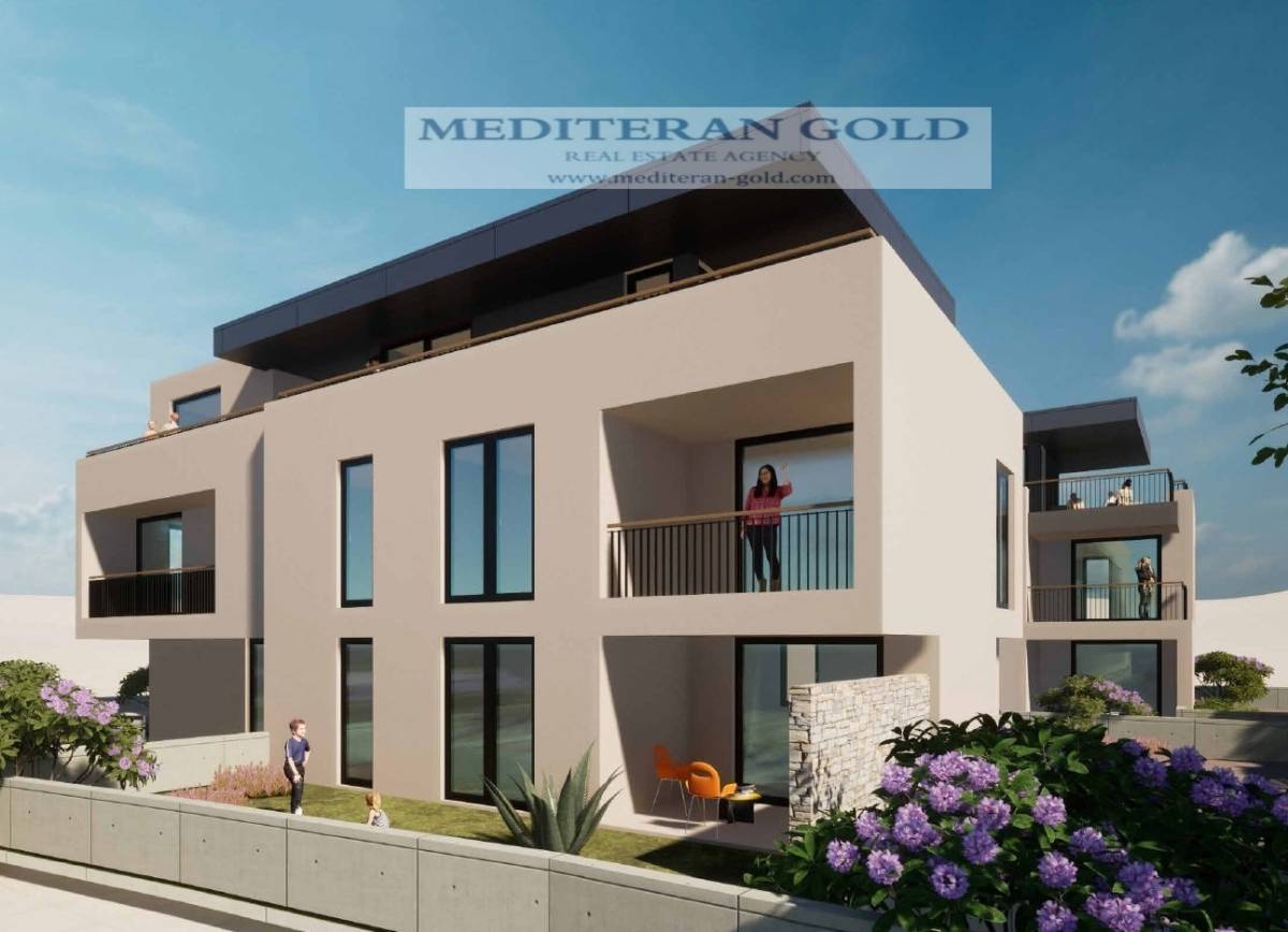 Stan: Kaštel Novi, novogradnja