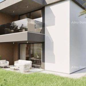 Stan prizemlje s vrtom! Ližnjan , objekti u gradnji, Blizina Ližnjanskih plaža.