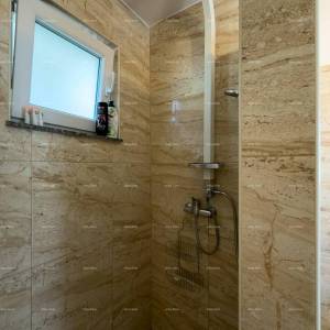 Stan sa vrtom. Blizina Jadreški. 3 km do centra grada Pule.