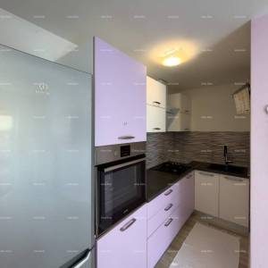 Stan sa vrtom. Blizina Jadreški. 3 km do centra grada Pule.