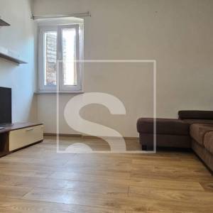 Stan u centru Pule,odmah useljivo