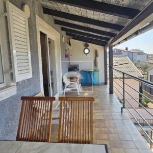 Stan u Fažani na 1. katu - pogled more