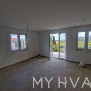 Stan u novogradnji na mirnoj lokaciji u Starom Gradu