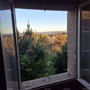 Stara kamena kuća s okućnicom, blizu Pazina