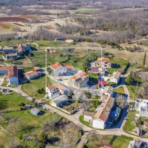 Starina za adaptaciju u srcu sela