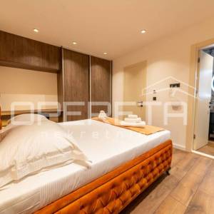 Stobreč ekskluzivna nova vila s bazenom i pogledom na more, nadomak Splita