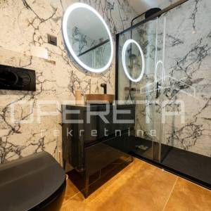 Stobreč ekskluzivna nova vila s bazenom i pogledom na more, nadomak Splita