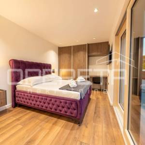 Stobreč nova luksuzna vila s bazenom i pogledom na more, blizina Splita