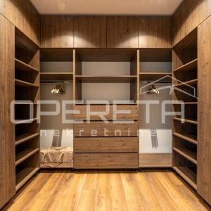 Stobreč nova luksuzna vila s bazenom i pogledom na more, blizina Splita