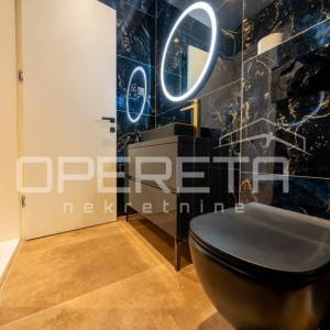 Stobreč nova luksuzna vila s bazenom i pogledom na more, blizina Splita