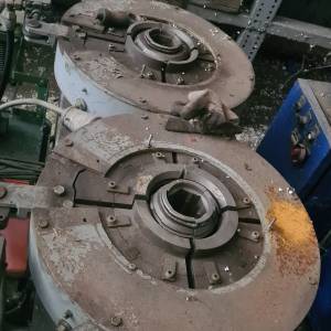 Stroj za sužavanje cijevi