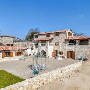 Sveti Lovreč – autentično istarsko imanje