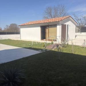 Svetvinčenat, okolica, novouređena kamena kuća sa bazenom