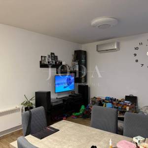 Svilno - Samostojeća kuća s dva stana