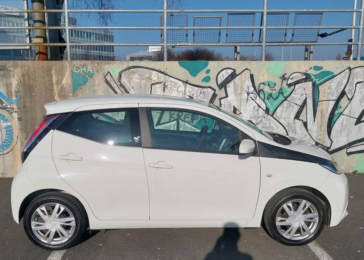 Toyota Aygo 1.0 VVT-I X-play