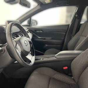 Toyota C-Hr 1.8 HSD 5D E-CVT C-ENTER - 3 godine jamstva