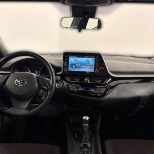 Toyota C-Hr 1.8 HSD E-CVT C-ENTER - 3 godine jamstva