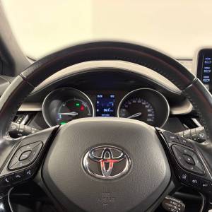 Toyota C-Hr 1.8 HSD E-CVT C-ENTER - 3 godine jamstva