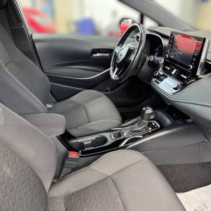 Toyota Corolla 2.0 HYBRID - 3 godine jamstva