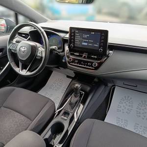 Toyota Corolla 2.0 HYBRID TEAM D CVT - 3 godine jamstva