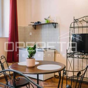 Tri apartmana unutar zidina, 96 m2, Dubrovnik 