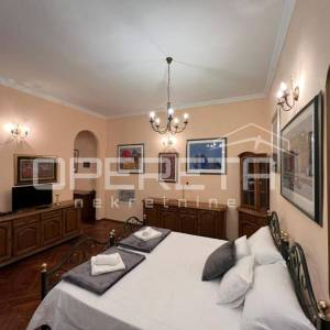 Tri apartmana unutar zidina, 96 m2, Dubrovnik 