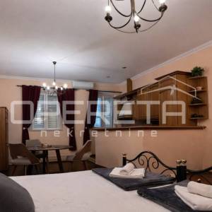 Tri apartmana unutar zidina, 96 m2, Dubrovnik 