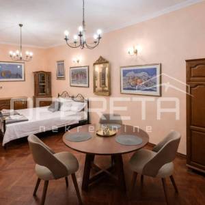 Tri apartmana unutar zidina, 96 m2, Dubrovnik 
