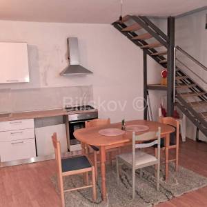 Trogir, blizina centra dugoročan najam