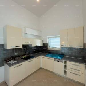 Trosoban stan s pogledom na more i Brijune!