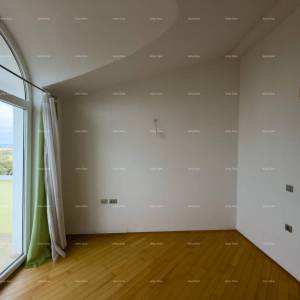 Trosoban stan s pogledom na more i Brijune!